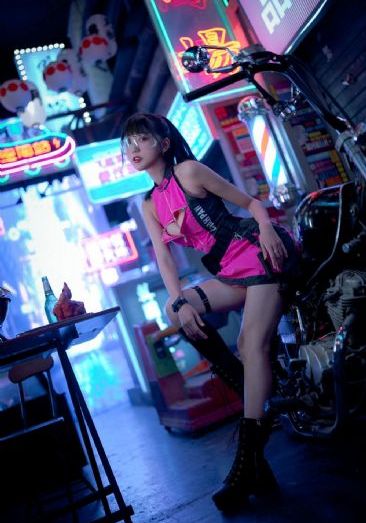 欧美夸张项链_高清电影完整版
