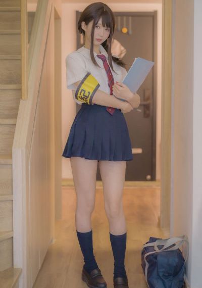 欧美风格化妆品海报_720免费全集观看