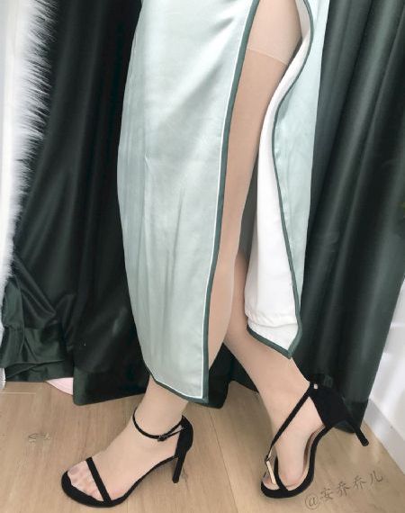 欧美服装店招聘海报_蓝光免费播放