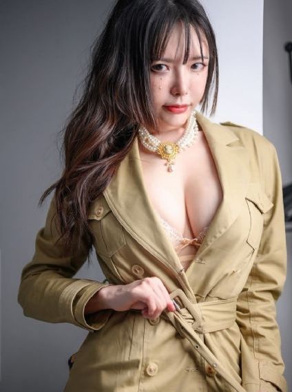 女同学被到爽流片新加坡_免费超清在线观看