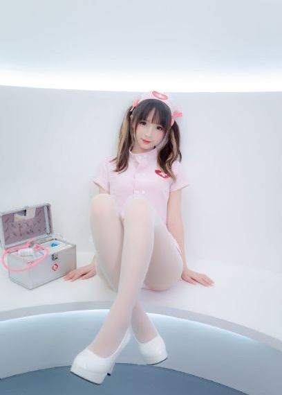 国产品牌的鞋子有哪些_英文版字幕