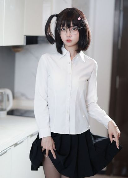 头像女欧美手绘_BD英语超清在线观看