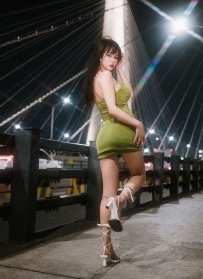 少妇闺蜜换浪荡h肉辣文_迅雷在线观看