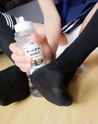 欧美杂志针织衫搭配_BD在线播放