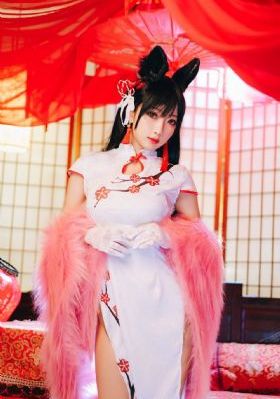 国产美女久久精品_DVD高清免费观看